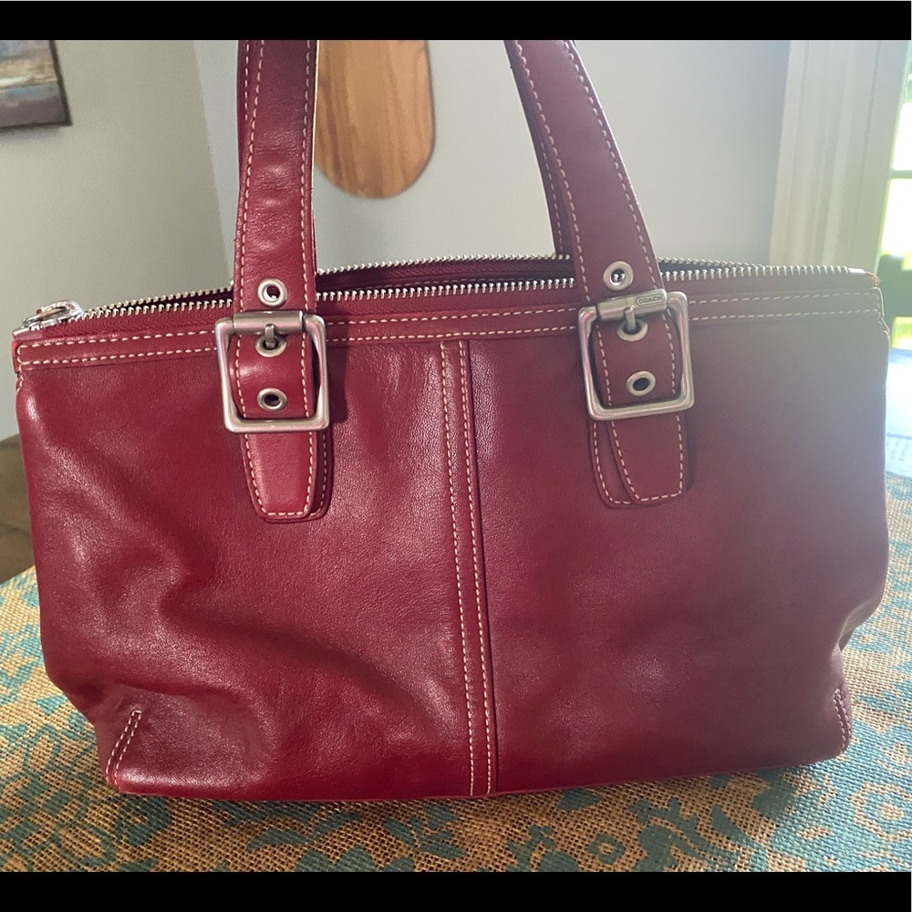 Vintage COACH red leather purse - beautiful condition